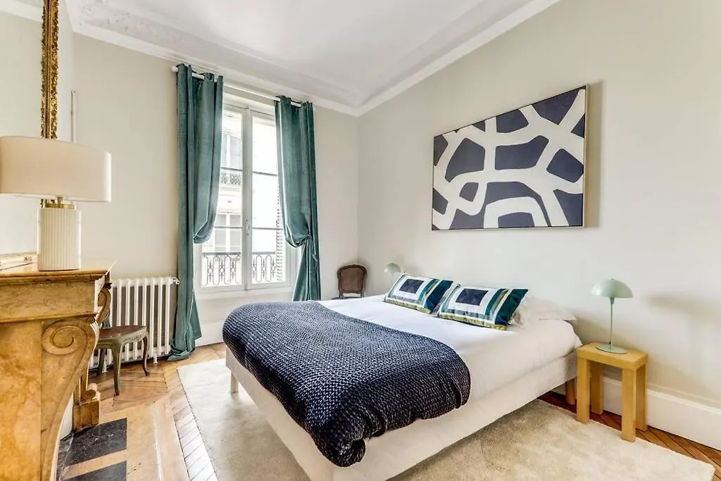 La Fleur Du Bosquet - Sumptuous- Eiffel Tower View Apartment Paris