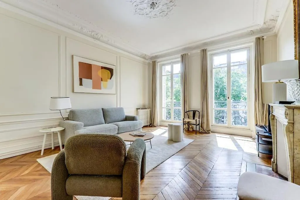 La Fleur Du Bosquet - Sumptuous- Eiffel Tower View Apartment Paris